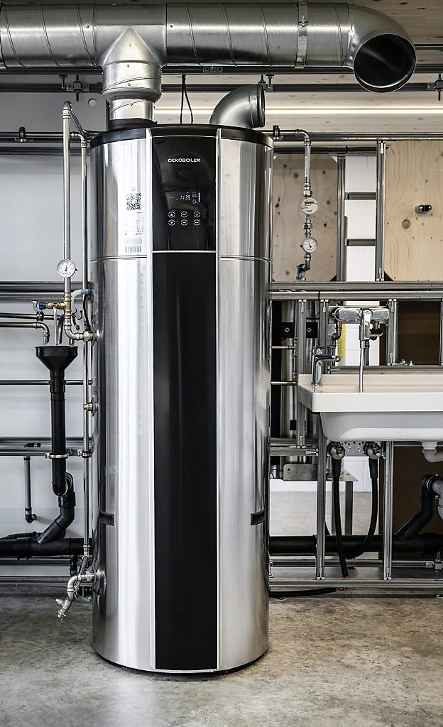Oekoboiler Wärmepumpenboiler mit angeschlossener Luftführung im Aufstellraum